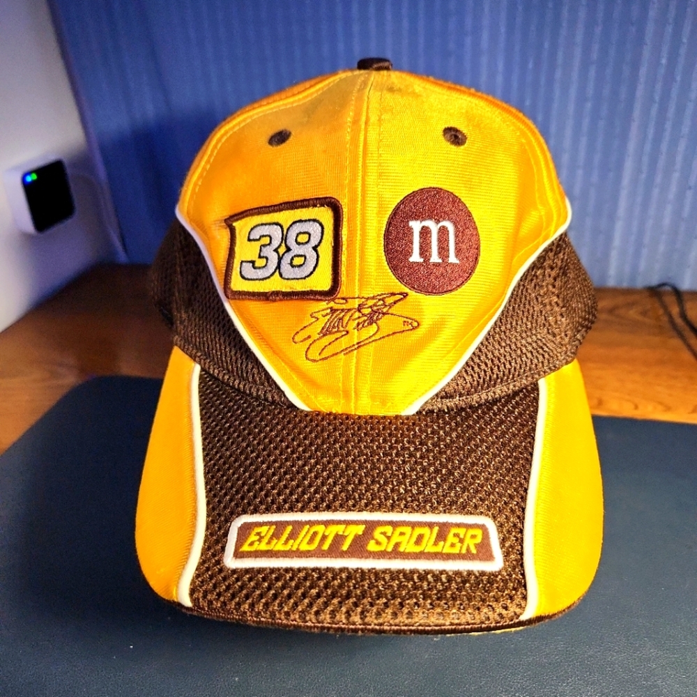 Elliott Sadler #38 Nascar M&M Vintage Chase Authentics Hat
